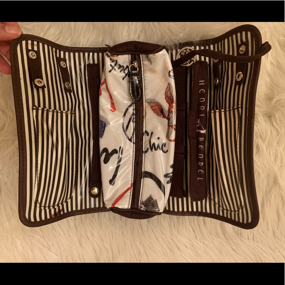 Henri Bendel jewelry case